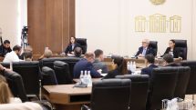 Գերակշռում են կենցաղային բնույթ ունեցող uպանnւթյnւնները. Նախարար