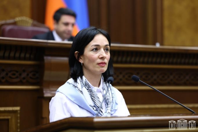 Ունենք ուսուցիչներ, որոնք մինչև 595 հազար դրամ աշխատավարձ են ստանում. Ժաննա Անդրեասյան