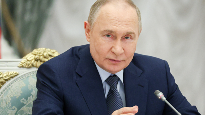 Путин рассказал о жалобах Лукашенко из-за картошки, сравнении себя с киборгом и как делать предложение