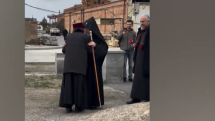 Трогательная встреча архиепископа Микаела Аджапахяна и Католикоса всех армян Гарегина II
