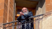 Police block archbishop's supporters from delivering message to Macron in Gyumri