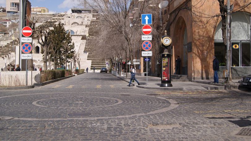 Իսահակյան և Թամանյան փողոցների խաչմերուկում կկատարվի երթևեկության կազմակերպման փոփոխություն