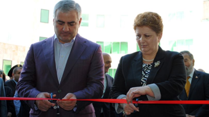 Միլիարդավոր դրամների բարեգործություններ, ներդրումներ կատարած, հազարավոր մարդկանց ճակատագրեր փոխած Կարապետյանը 60-ամյակը նշում է բանտում