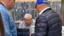 Житель Еревана заявил Пашиняну, что у него испортилось настроение из-за него