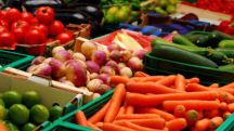 Россия запретила импорт 152 т плодовоовощной продукции из Азербайджана, в Баку заявили о начатой Москвой «базарно-помидорной войне»