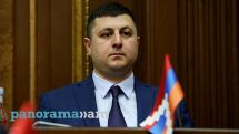 Тигран Абрамян: Не исключено, что власть параллельно решает две задачи