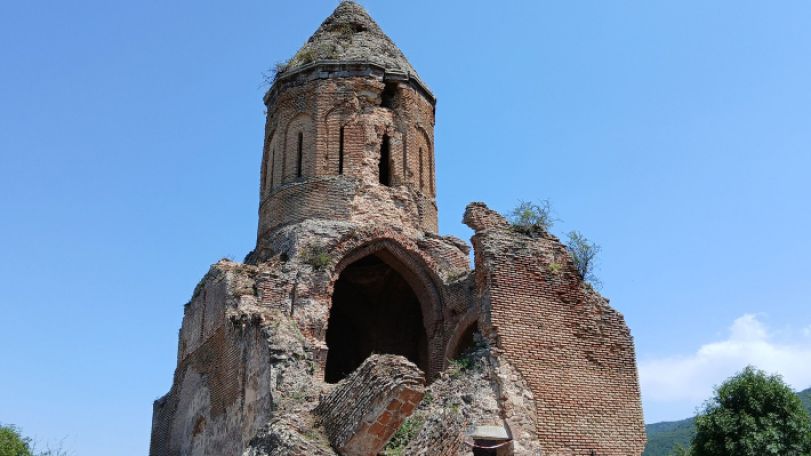 Վերականգնվում են Կիրանցի Սբ Երրորդություն եկեղեցին և Սրվեղի վանական համալիրը