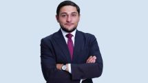 «Կոչում, որ փաստաբանները կիսում են լրագրողների հետ». Կիսովի հարցազրույց փաստաբան Վարազդատ Հարությունյանի հետ