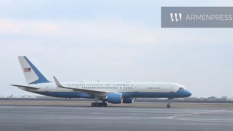 Самолет вице-президента США Дж. Д. Вэнса приземлился в аэропорту «Звартноц» в Ереване