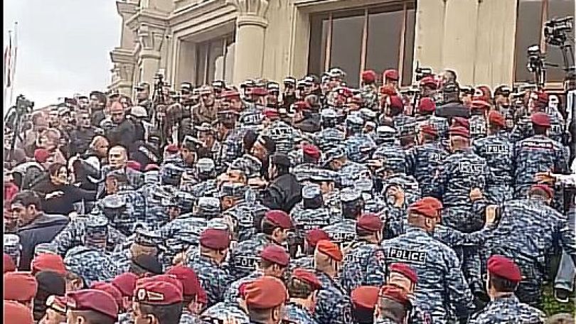 Five Gyumri officials detained in corruption probe