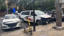 Ավտովթար` Կենտրոնում. Աբովյան-Թումանյան փողոցների խաչմերուկում բախվել են «Mercedes Vito»-ն և «Honda Accord»-ը