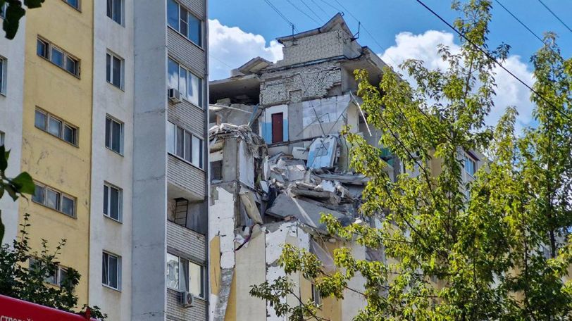 Взрыв газа в Саратове: в руинах дома нашли тело седьмого погибшего