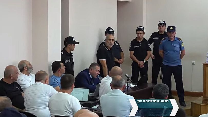 Արա Ռոստոմյան. Եթե հնարավոր է, ոստիկանների փոխարեն զոհվածների ծնողներին դահլիճում գտնվելու հնարավորություն տաք