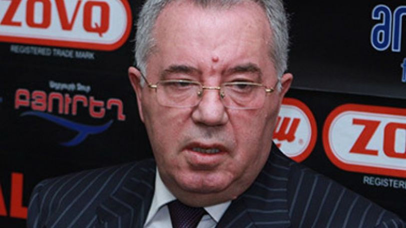 Мкртич Минасян: Большинство населения Армении скажет «да» конституционным реформам 