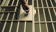 SwissInfo: Власти Азербайджана с критиками режима особо не церемонятся – «затыкают рот»
