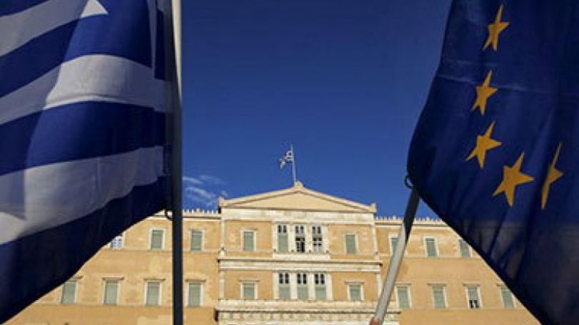 Euro zone sets emergency summit on Greece as money flees