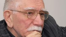 У Театра Армена Джигарханяна новый директор. Артист оставил пост 