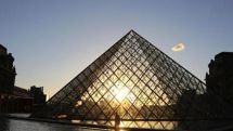 Paris Louvre denies Israeli 'discrimination' claims