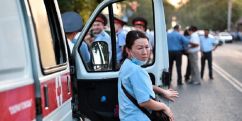 Грузовик без водителя сбил 29 детей на празднике в Киргизии
