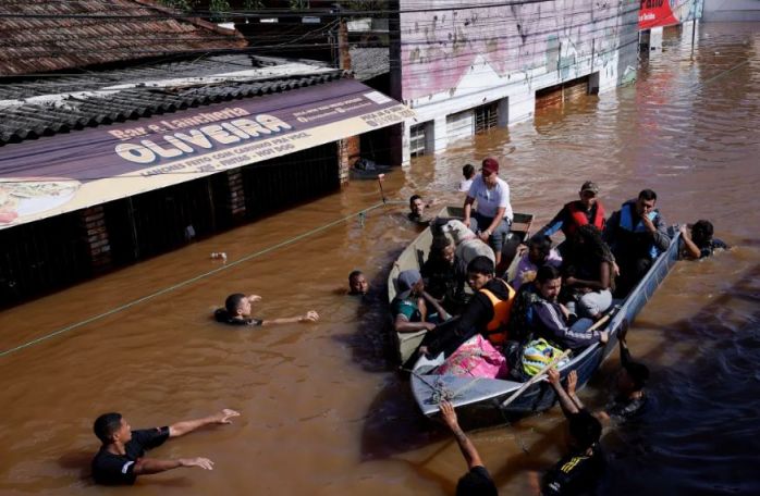 Brazil floods death toll rises to 83