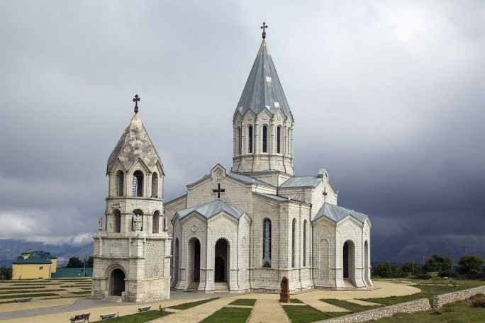 Дается старт азербайджанской политике исламизации исторической армянской идентичности Арцаха – Овик Аванесов
