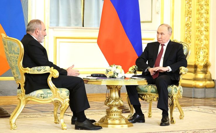 Kremlin: Putin, Pashinyan agree to withdraw Russian forces from some Armenian regions