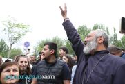 Архиепископ Баграт Галстанян: Рад, что по моему призыву на улицы вышли полицейские