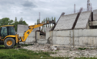 Քաղաքաշինության կոմիտեն ստիպել է քանդել նոր կառուցվող տիպային դպրոցի որոշ մասնաշենքեր
