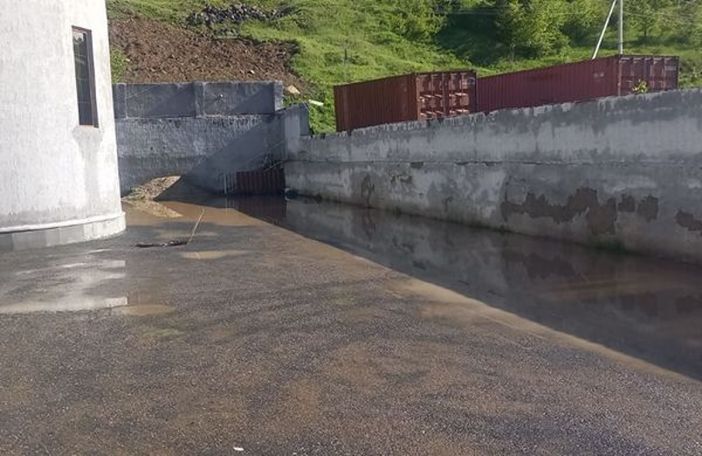 Из подтопленного казино в Цахкадзоре спасатели выкачали 15 т воды