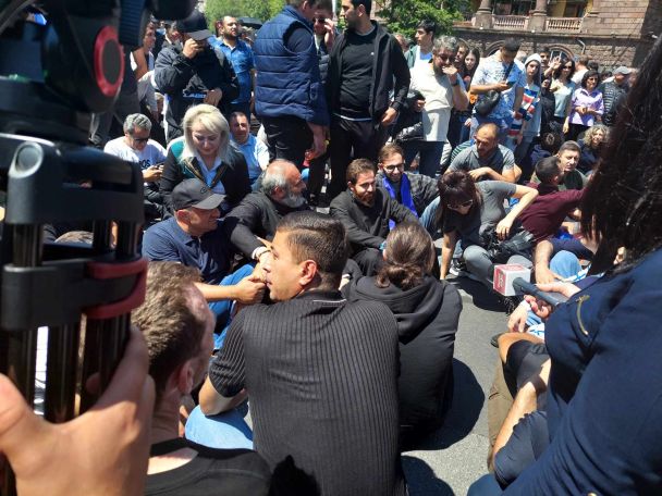 Protesters block street in central Yerevan