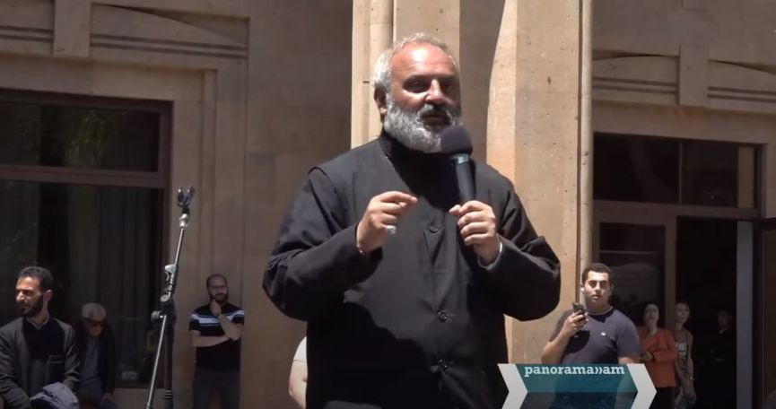 Архиепископ Баграт Галстанян: Отправимся колонной в мемориальный комплекс «Сардарапат»