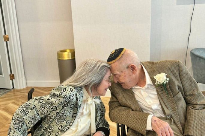 102 and 100 year-old-couple throw surprise wedding in Philadelphia