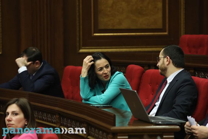 Ժաննա Անդրեասյանը դիմել է ուսանողներին