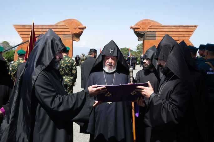 Lawyer: No invitation required for Armenian church leader to attend official ceremony
