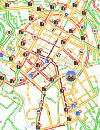 На центральных улицах Еревана движение транспорта парализовано