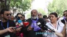 Azerbaijan's fears indicate protest movement in Armenia 'on the right track', leader says