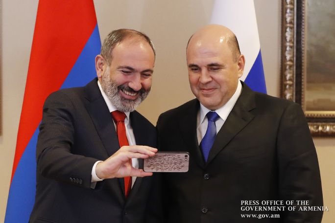 Russian PM wishes Pashinyan happy birthday