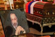 В Москве проходит прощание с Артуром Чилингаровым