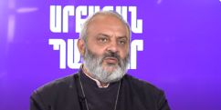 Архиепископ Баграт Галстанян: Переговоры с Азербайджаном должны проходить при наличии гарантов, лучшая площадка – Минская группа ОБСЕ