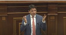ՔՊ-ականը նախարարից հետաքրքրվեց «ԱՆԻՖ»-ին և «Ֆլայ Արնա»-ին հատկացված միլիարդներից