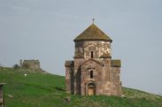 Ադրբեջանում «աղվանական հուշարձաններ» են անվանվում Կիրանցի և Ոսկեպարի եկեղեցիները
