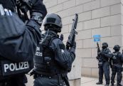 Bild: полиция Германии конфисковала десятки тонн кокаина и задержала 7 человек