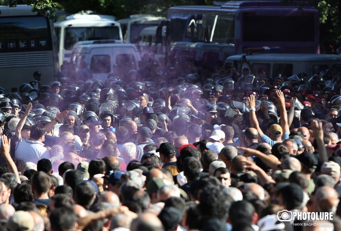 Human rights group condemns violence against peaceful protesters In Yerevan