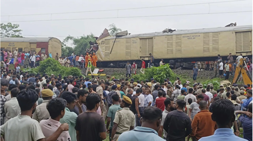 Train collision in eastern India kills at least eight 15
