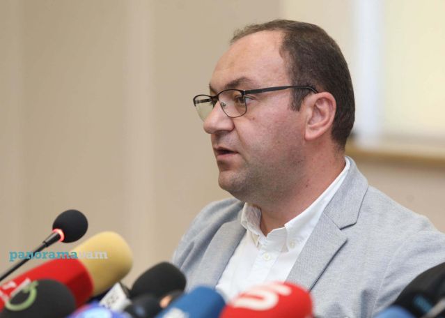Арсен Бабаян: Абраама Гаспаряна изолировали, около 20 «красных беретов» просто жестоко избили его