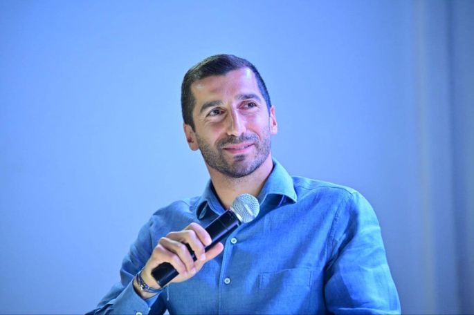 Mkhitaryan says door to Armenian national team 'closed' for him