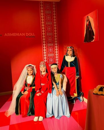 Ամեն օր ստանում եմ լուսանկարներ @cityzenyerevan -ում մեր տարազներով նկարված երեխաներից.Սիրուշո