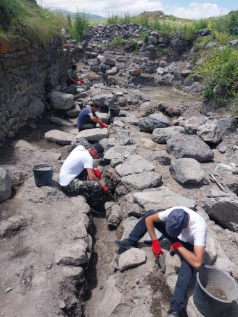 Լոռի բերդի նոր գտածոները