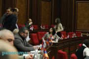 Armenian opposition MPs to donate their bonuses to charity