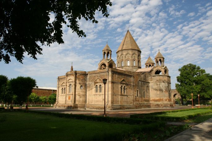 Եկեղեցին նշում է հին տապանակի և նոր Ս. Եկեղեցու հիշատակի  տոնը